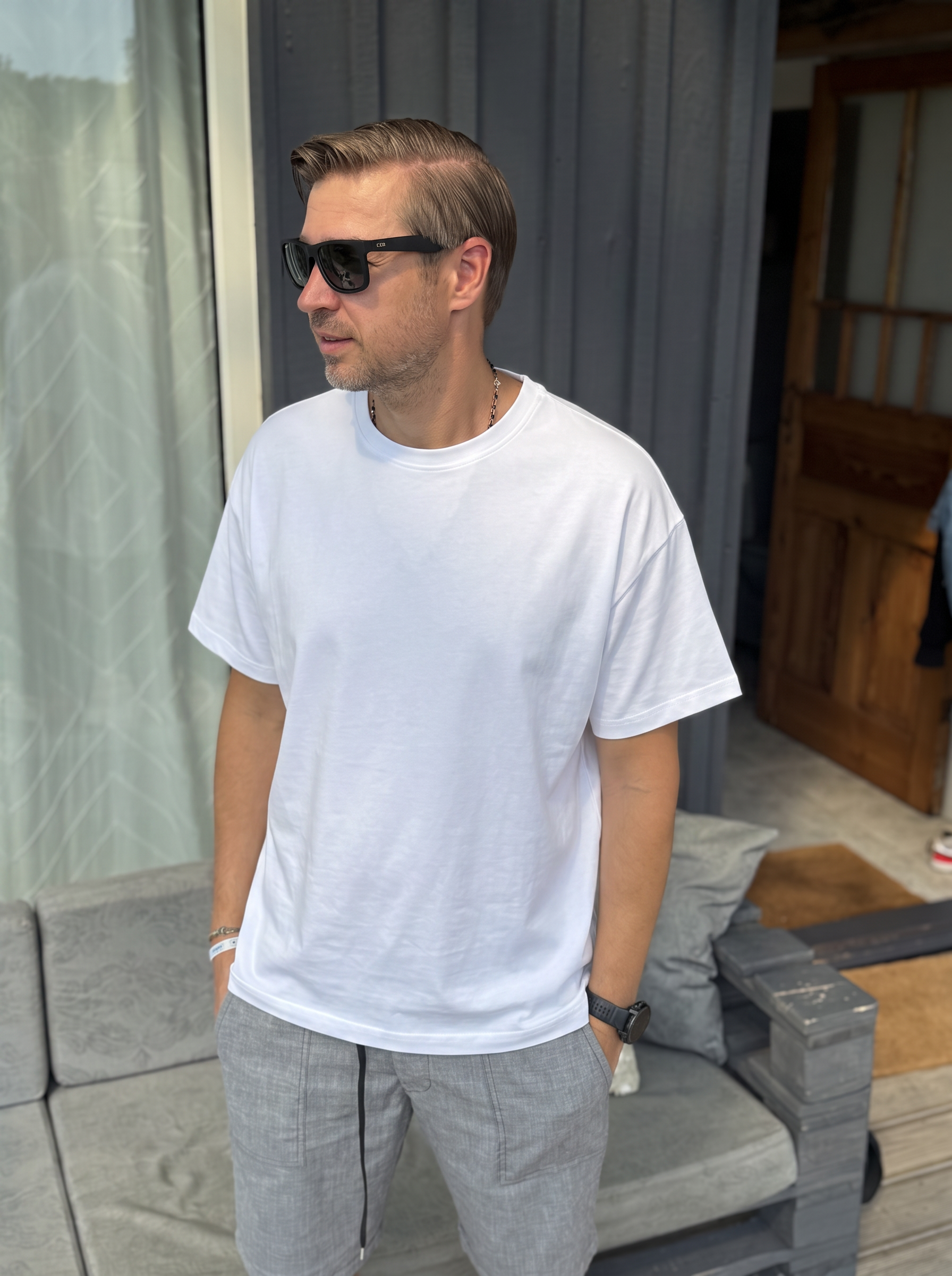 BASIC Unisex T-Shirt (oversize)